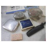 (EW3) Assortment of Mid-Century Lad... (EW3) Assortment of Mid-Century Lad...