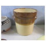 (CS) Assorted Vintage Earthenware... (CS) Assorted Vintage Earthenware...