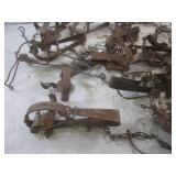 )EW5) Assortment of Vintage Traps... )EW5) Assortment of Vintage Traps...