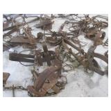 )EW5) Assortment of Vintage Traps... )EW5) Assortment of Vintage Traps...