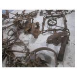 )EW5) Assortment of Vintage Traps... )EW5) Assortment of Vintage Traps...
