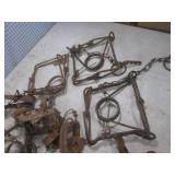 )EW5) Assortment of Vintage Traps... )EW5) Assortment of Vintage Traps...