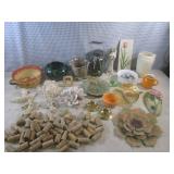 (D-3) Assortment of Vintage Decor E... (D-3) Assortment of Vintage Decor E...