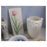 (D-3) Assortment of Vintage Decor E... (D-3) Assortment of Vintage Decor E...