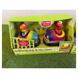 Bump & Go Cars & Elmo Bump & Go Cars & Elmo