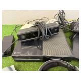 XBox, XBox 360 & PS 3 Decks, Controllers & Headphones XBox, XBox 360 & PS 3 Decks, Controllers & Headphones