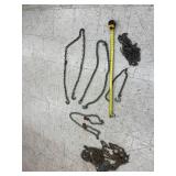 Small Chains Small Chains