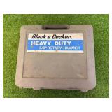 Black & Decker Heavy Duty 5/8" Rotary Hammer Black & Decker Heavy Duty 5/8" Rotary Hammer