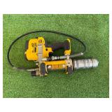 DeWalt 20 Volt Cordless Grease Gun DCGG571 DeWalt 20 Volt Cordless Grease Gun DCGG571
