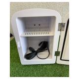 Mini DC Refrigerator Mini DC Refrigerator