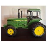 John Deere 1/64 Scale John Deere 4850 Die Cast Model Tractor by Ertl