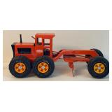 Vintage Tonka Steel Classics Road Grader Features Positional and Movable Blade for Leveling Dirt, Sand and Gravel