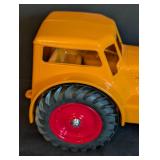 Minneapolis Moline UDLX Die Cast Comfort Tractor