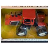1/32 Allis-Chalmers 4W-305 Tractor with Cab