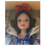New Disney Princess Snow White Porcelain Keepsake Doll