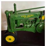 Ertl 1/16 Scale 1934 John Deere Model A Die Cast Tractor