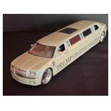 Maisto 1:24 Scale Die Cast Chrysler 300C Limousine Part of the Trump Executive Collection Car