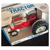 New Ertl Ford 981 Select-O-Speed Tractor