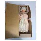 Vintage Mona Lisa Doll With Original Box Vintage Mona Lisa Doll With Original Box