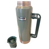 Stanley Classic Green Insulated Thermos Bottle with Handle