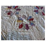 Vintage Handmade Patchwork Quilt with Dresden Plate Pattern