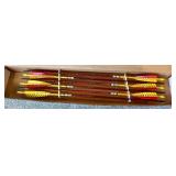 Set of 6 Traditional Wooden Arrows with Feather Fletching