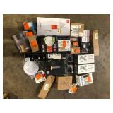 Lot of Assorted Lighting Various Models and Conditions Customer Returns See Pictures Lot of Assorted Lighting Various Models and Conditions Customer Returns See Pictures
