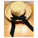 Collection of 4 Vintage Ladies Hats with Hat Stand