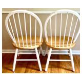 Wooden Round Kitchen Table with 5 Matching Chairs