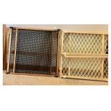 Set of 2 Adjustable Wooden Safety Gates
