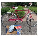 Schwinn Speedster Bicycle with Giro Adult Helmet and Bike Pump