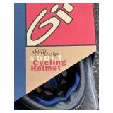 Schwinn Speedster Bicycle with Giro Adult Helmet and Bike Pump