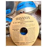 Vintage Sylvania R-34 Reflector Flood Lamp with 6 Bulbs and Clamp Arm