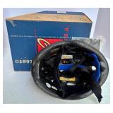 Schwinn Chicago Vintage Cruiser Bicycle with Giro Helmet and Avenir Pump