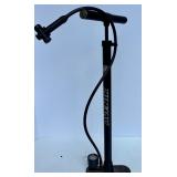 Schwinn Chicago Vintage Cruiser Bicycle with Giro Helmet and Avenir Pump