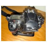 Nikon D800 DSLR Camera Body with Battery Grip