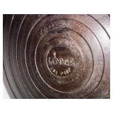 Lot of 4 Lodge Cast Iron Skillets and Griddles Various Sizes