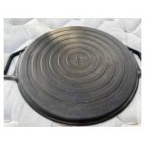 Lot of 4 Lodge Cast Iron Skillets and Griddles Various Sizes