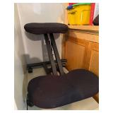 Black Ergonomic Kneeling Office Chair with Cushioned Pads