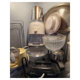 Kitchen Small Appliance and Cookware Collection