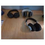 Set of 3 Over-Ear Headphones Including Sony and Mixed Brands