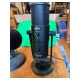 M-Audio Uber Mic and Desktop Microphone Stand Bundle