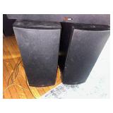 Polk Audio Center and Pair of Bookshelf Speakers