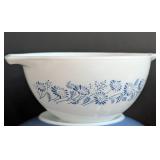 Pyrex Colonial Mist Mixing Bowl Set