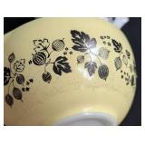 Pyrex Gooseberry Mixing Bowl Set