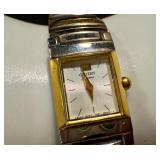 Vintage Citizen Elegance Watch with Gold Tone Accents