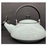 Le Creuset 1.6 QT Whistling Kettle - New in Box