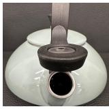 Le Creuset 1.6 QT Whistling Kettle - New in Box