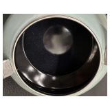 Le Creuset 1.6 QT Whistling Kettle - New in Box