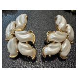 Vintage Crown Trifari Necklace, Bracelet, and Clip-On Earring Set